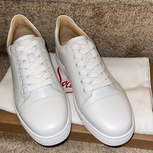 CHRISTIAN LOUBOUTIN
Vieira leather sneakers